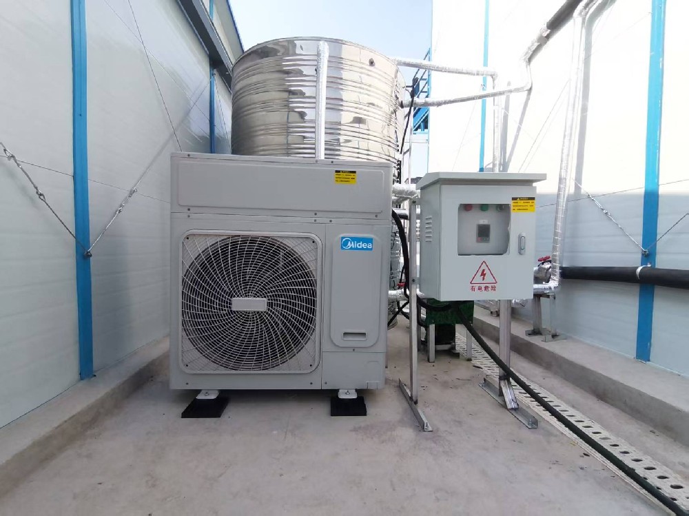 美的空氣能鄭州常莊中學(xué)項目部